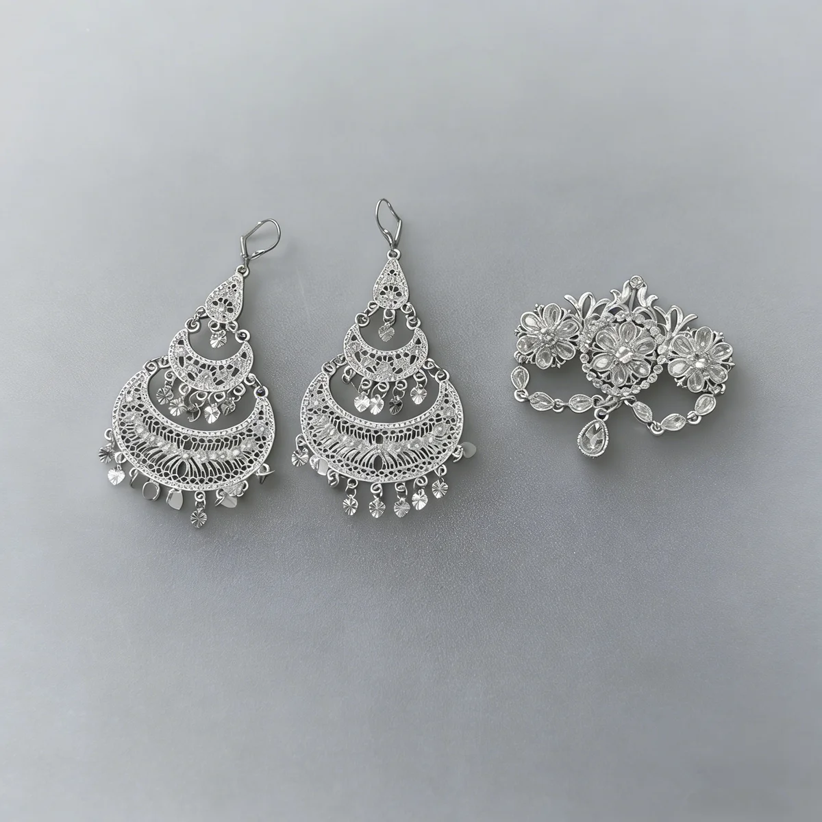 

Elegant Bridal Jewelry Set-Silver Filigree Teardrop Earrings&Floral Brooch With Crystal Accents For Timeless Wedding Day Cha