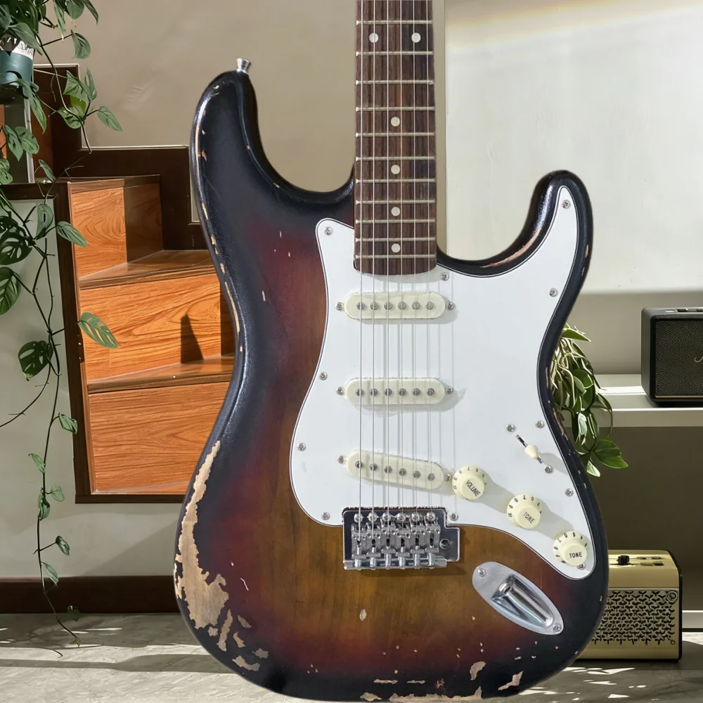 

39-дюймовая электрогитара STSS коричневого цвета в ретро-стиле, гриф из палисандра, корпус из ольхи, 21-позиционный регулируемый бридж, звукосниматели SSS, классический рок, бесплатная доставка