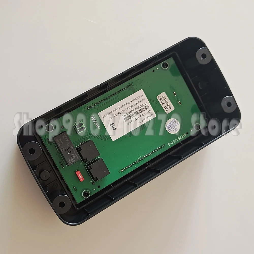 EPEVER MT75 port komunikasi, Remote Mete Dual RJ45