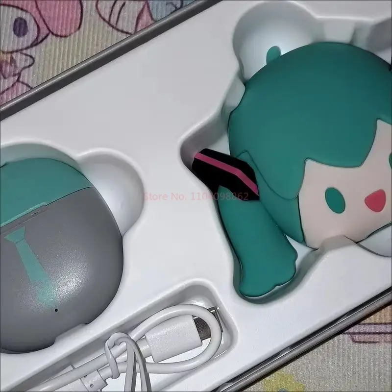 Seksowne anime Hatsune Miku Cartoon bezprzewodowe słuchawki Bluetooth zestaw silikonowa osłona ochronna półwuszne dziewczyny prezent na boże narodzenie