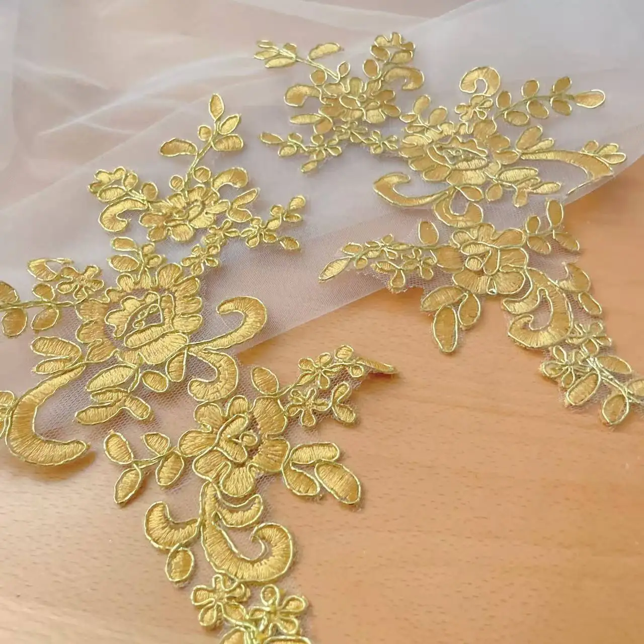 10 Pcs Wedding Dress Lace Trim Patch Applique Lace Fabric DIY Bride Hair Accessory White Red Black Sew Decoration RS356
