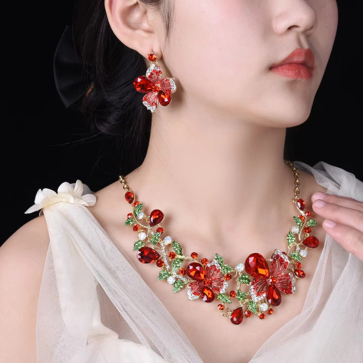 

European and American vintage necklace set Luxury crystal exaggerated colorful flowers full of diamond banquet dress accessories