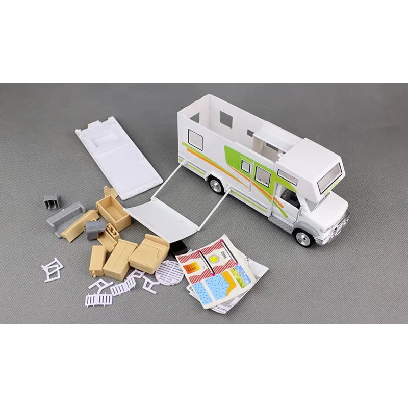 [Lustig] 22 cm großes Motorhomes Home Coach Camper Van-Modell aus Druckguss mit Licht und Ton. Rückzugs-Legierungsauto inklusive Möbelspielzeug