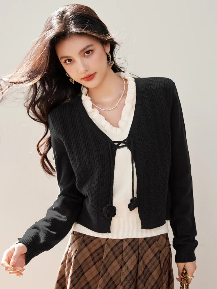 Loose Casual V-neck Knitwear Fake Two Piece Sweater Women Temperament Pullover Lazy Style Design Sense Niche Knitted Top