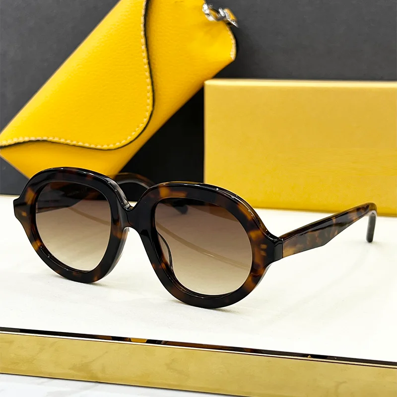 

INS Fashion Women's Tortoise Sunglasses LW40105 High Street Oval Sunnies Female 2024 Trendy Luxury Acetate Solar Glasses