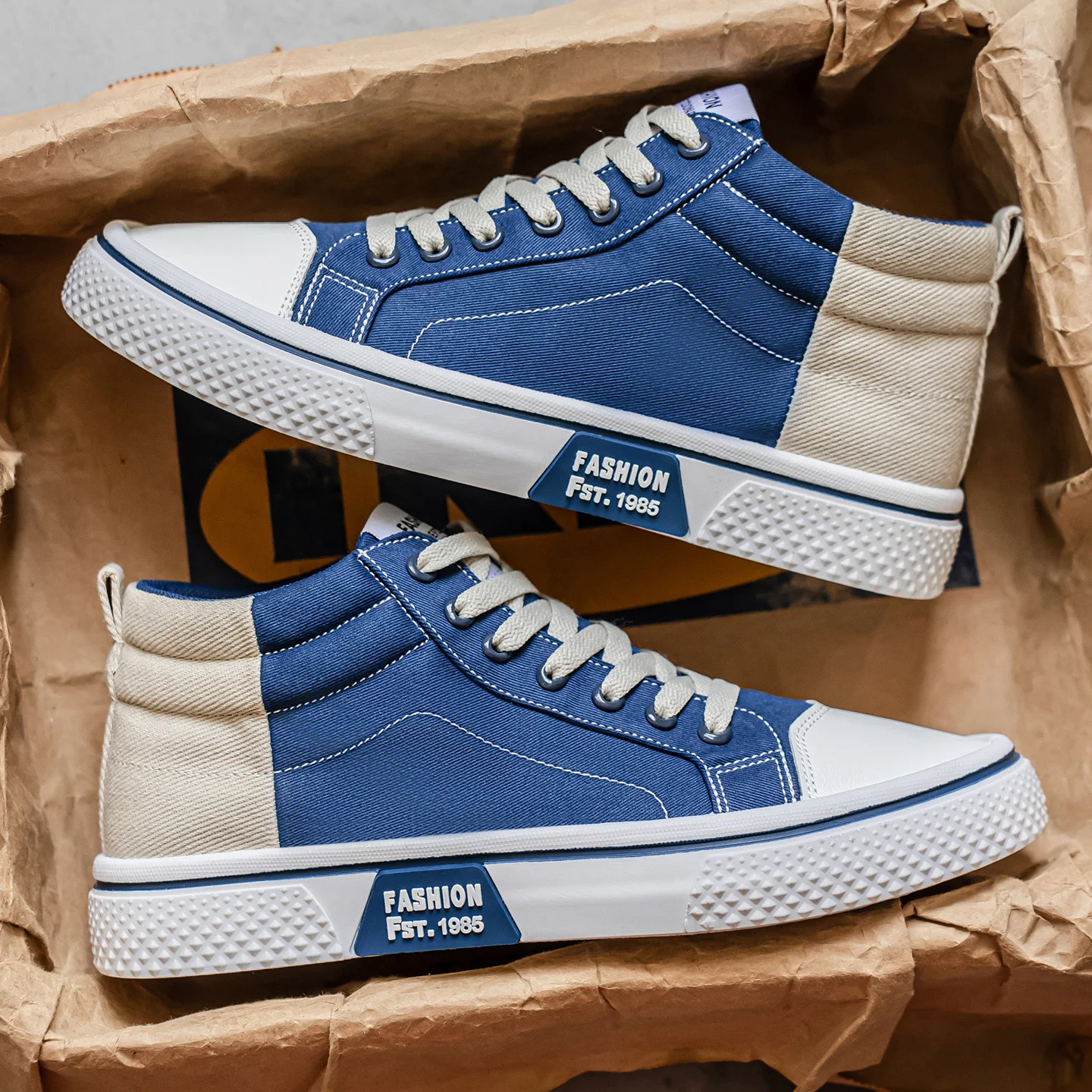 

Autumn Men's High Top Canvas Shoes Breathable Skateboarding Shoes Men Soft Bottom Vulcanized Shoes Trend Fashion Men's Sneakers