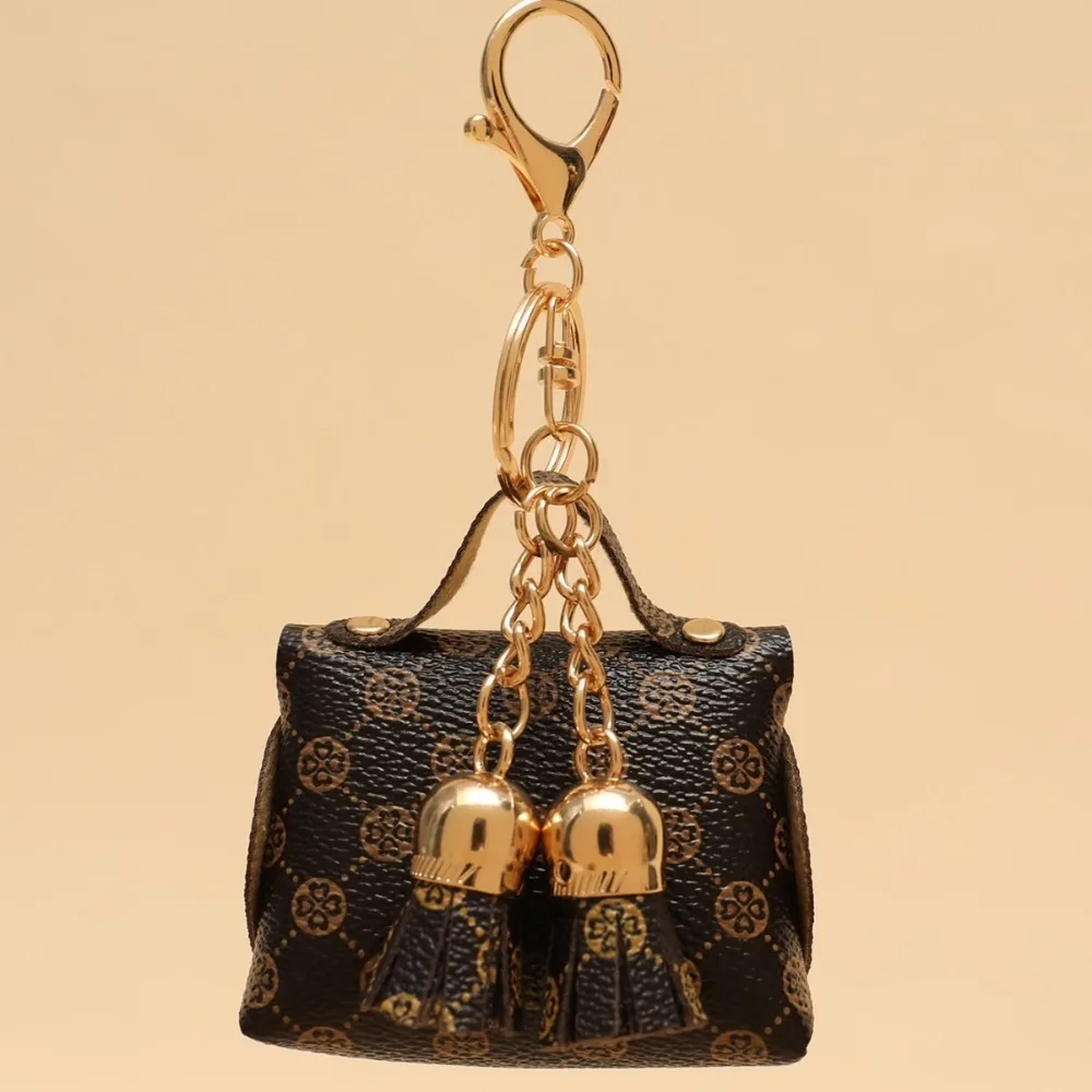 New Style Fashionable Earphone Bag Hand Rope Keychain Dot PU Mini Lock Key Bag Pendant Accessory for Women Girls