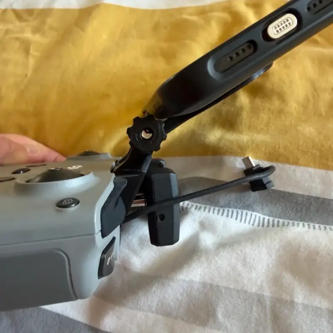 Faltbare MagSafe Magnetische Telefonhalterung für DJI RC-N1/RC-N2/RC-N3 Fernbedienung, Verstellbares Scharnier-Design Drohnen-Controller-Telefonhalterung – Detail 7