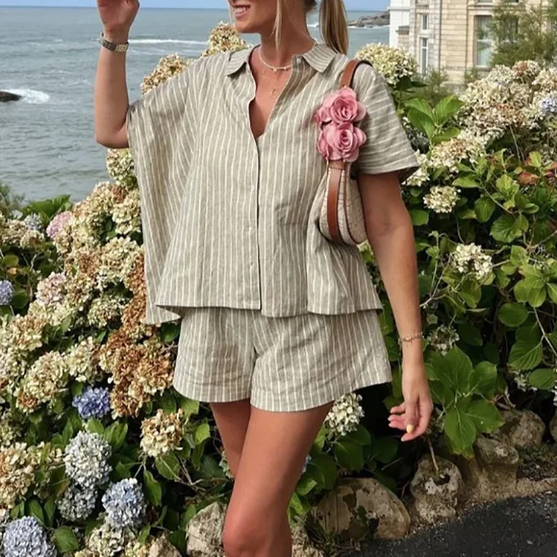 

Casual Holiday Button Loose Outfits Summer Striped Print Shirt & Shorts Suit Elegant Women Lapel Simple Commuting Tracksuit Sets