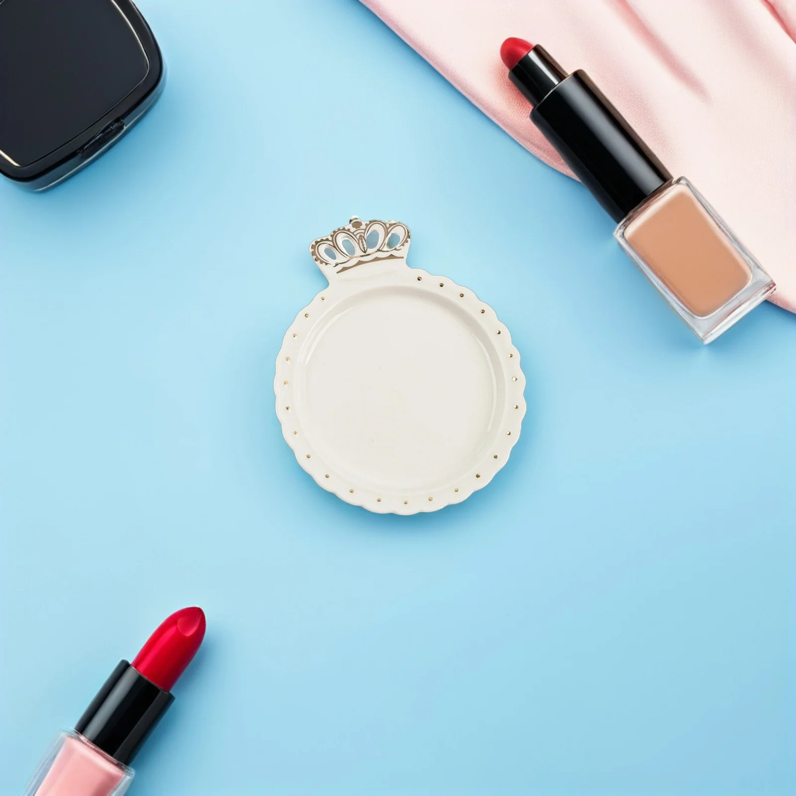 

Ceramic Crown Jewelry Tray Gold Edged Round Ring Dish Earring Stand Necklace Bracelet Decorative Organizer for Room Vanity