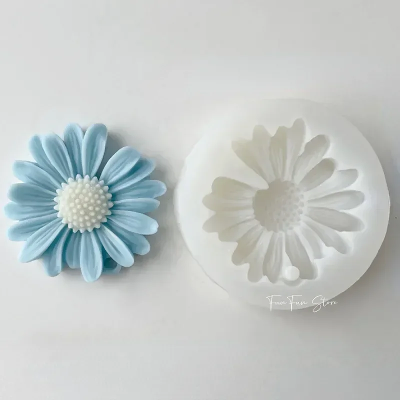 Daisy Scented Candle Daisy Silicone Candle Mold Aromatherapy Soap Mold for Candle Making Kit DIY Flower Handmade Candle Mold