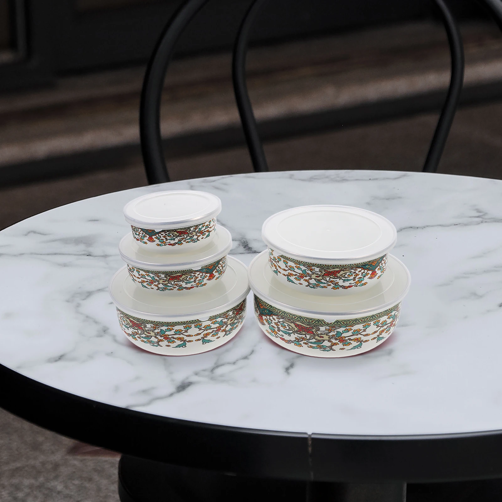 

5Pcs Enamel Bowls Set Transparent Lid Fresh Keeping Soup Noodle Salad Bowls Multi-Purpose Food Containers Enamel Bowl