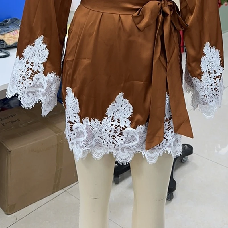 فستان نسائي أنيق مزين بالدانتيل الساتان، فستان قصير أنيق بألوان متباينة وأكمام طويلة ورقبة على شكل حرف V لارتداء المناسبات اليومية #1