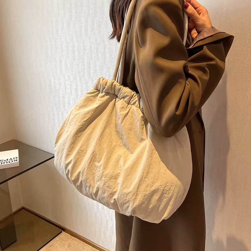 Large capacity handbags for women 2022 Winter string canvas Female bag Casual solid color Messenger Shoulder bag ladies purse