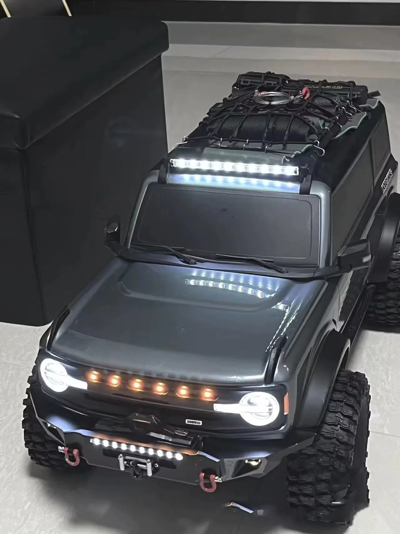 Yikong 1/8 scale crawler YK4083V3 2023 new version 4WD Bronco YK4083 4083 4082 Front/Rear BUmper 14126 LUGGAGE LIGHTS