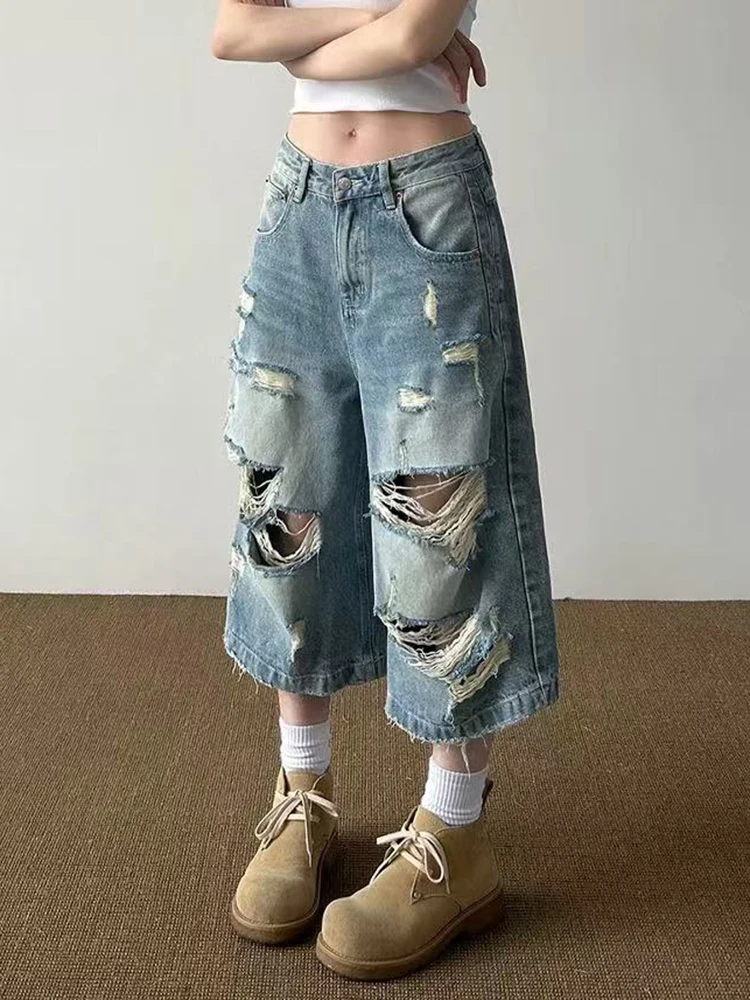 

Женские джинсовые шорты Y2K в стиле американского хип-хопа, свободные, с широкими штанинами, с высокой талией, повседневные, прямые, длиной до икры, с рваными элементами, летние