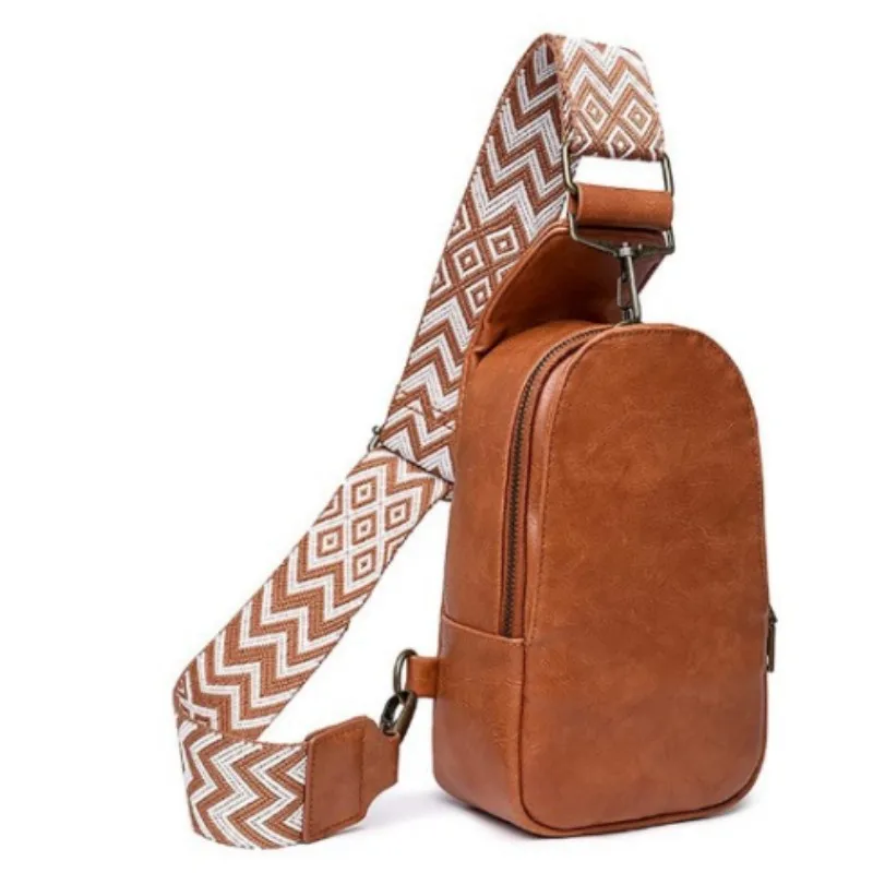 

New Men's and Women's Breast Bags, Simple Shoulder Messenger Bags, Wide Shoulder Straps, Recreational Locomotive Bags.