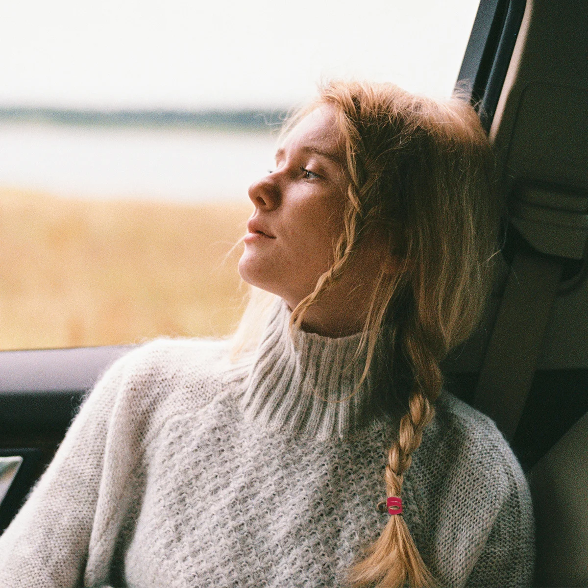 

200Pcs Kids Elastic Hair Ties Bright Colored Hair Bands for Women Girls Ponytail Holders Durable Accessories Ponytail Holders