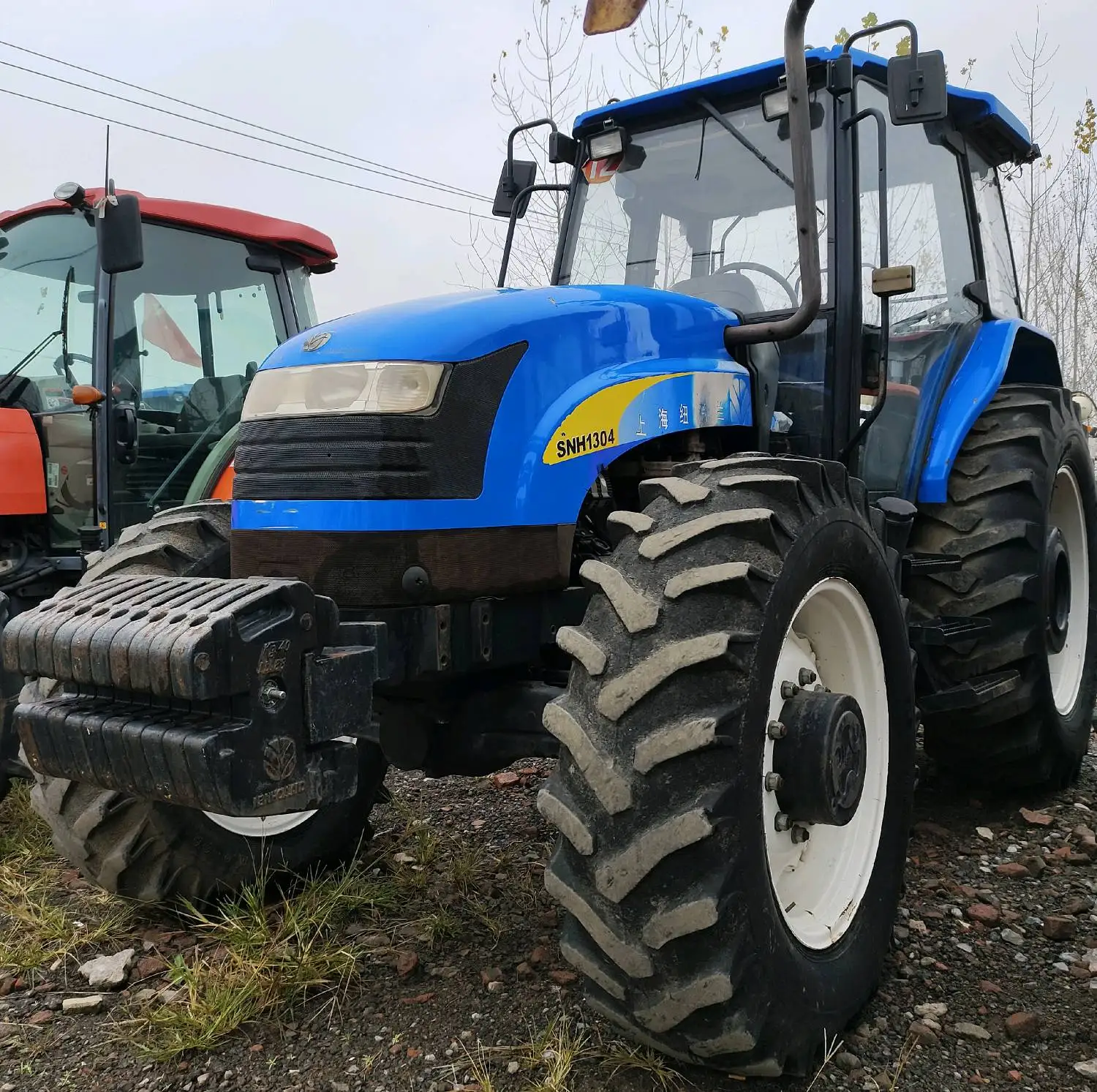 Affordable four-wheel drive diesel agricultural tractors, heavy-duty agricultural tractors