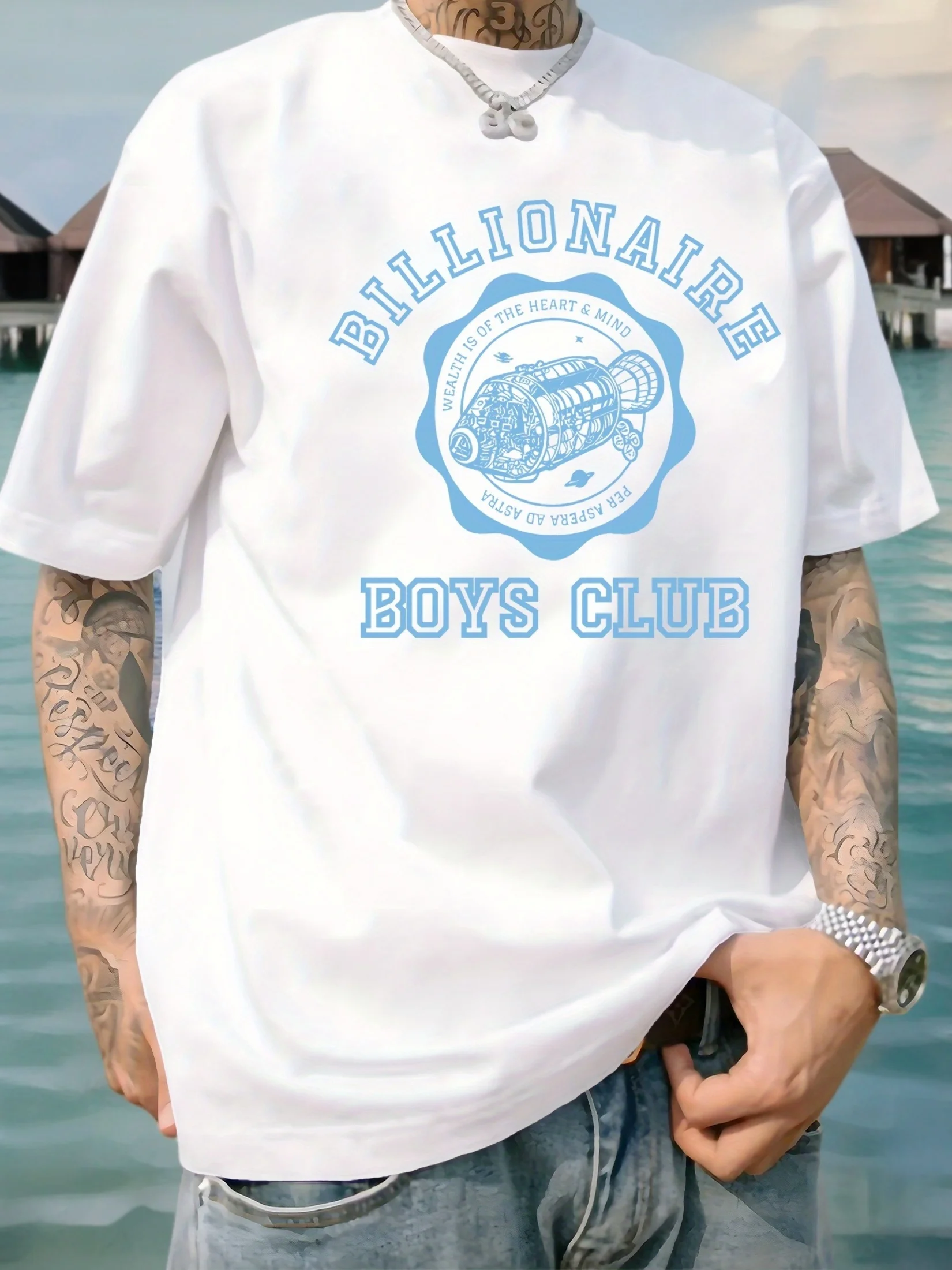 تي شيرت رجالي برسومات الملياردير للأولاد من القطن الممشط باللون الأبيض كاجوال بأكمام قصيرة مع تصميم سيارة بأحرف جريئة #1