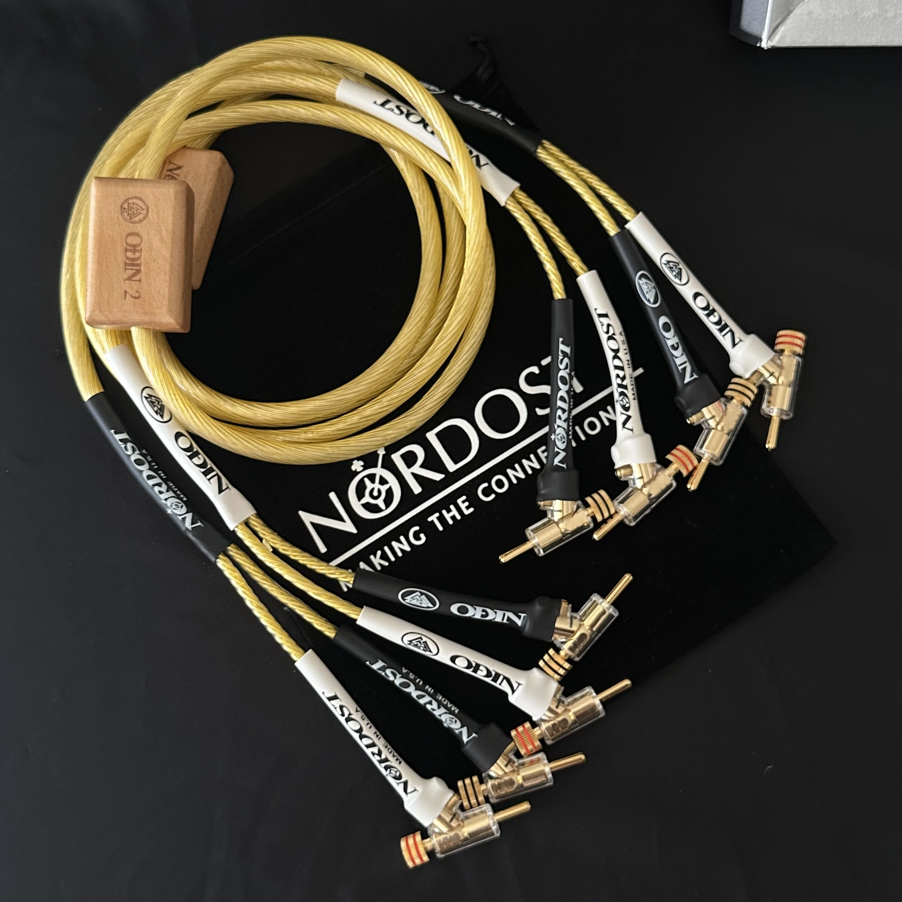 Nordost Odin 2 Gold Speaker Cable Sterling Silver audiophile Loudspeaker amplifier Wire with gold Plated Gun Banana Plug 1 pair