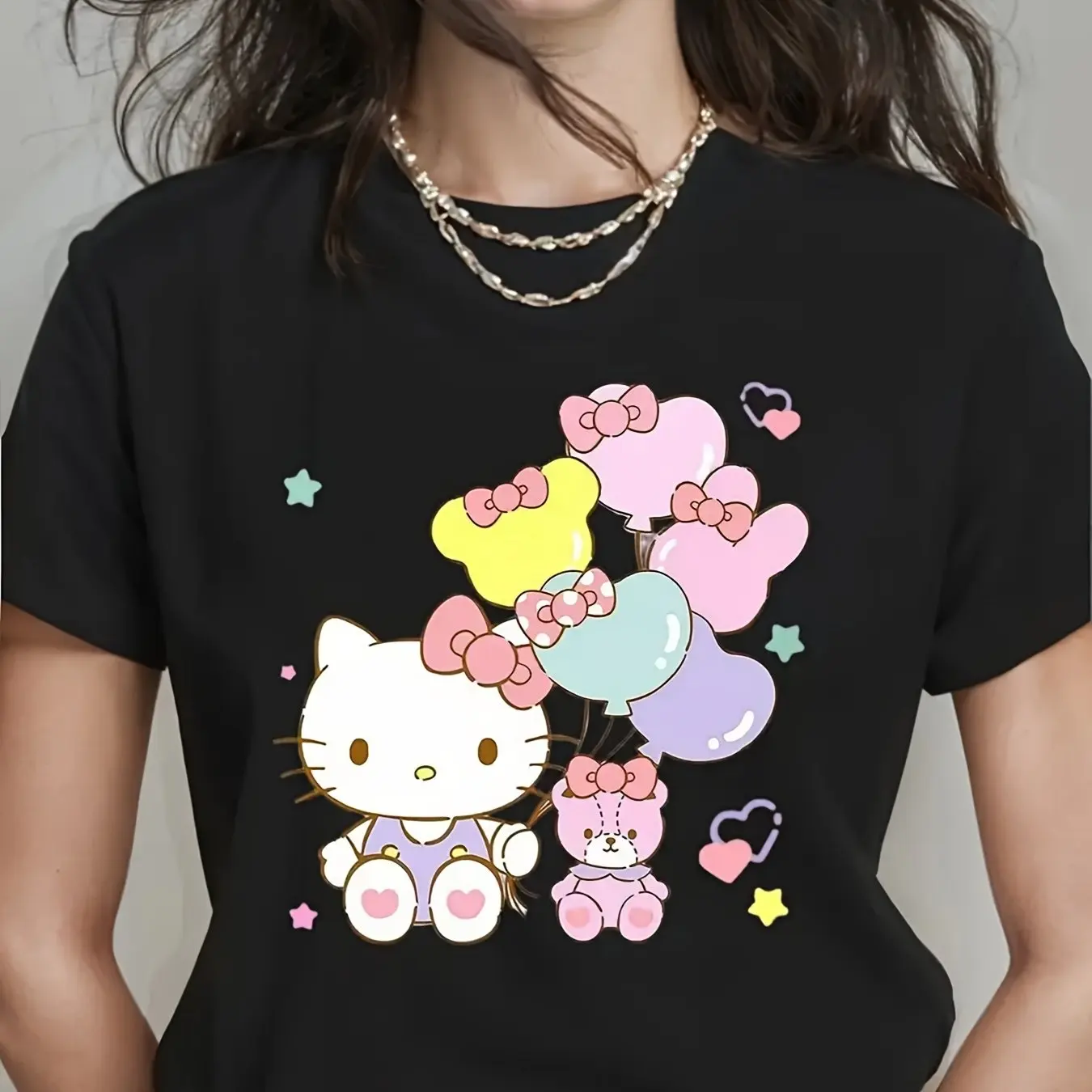 

Sanrio Hello Kitty printed T-shirt, women's birthday outfit, short sleeved, suitable for family vacations, women's shirt