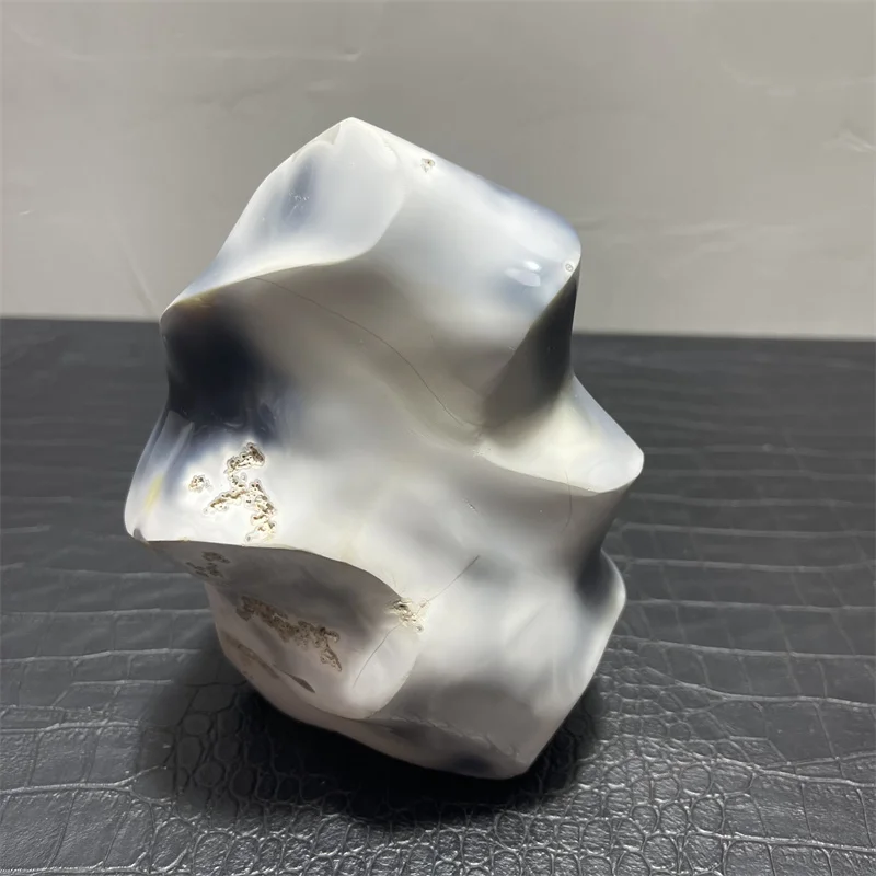 1390g Rare Natural White Agate hiteCrystal Torch crystal crafts Energy gem quartz Hand carved home decoration