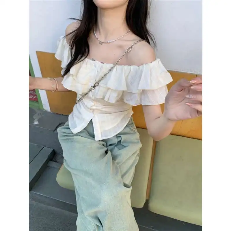 

Shpmishal Apricot French One Word Neck Ruffle Short Sleeved Shirt for Women's Summer 2024 New Sweet Style Slimming Short Top