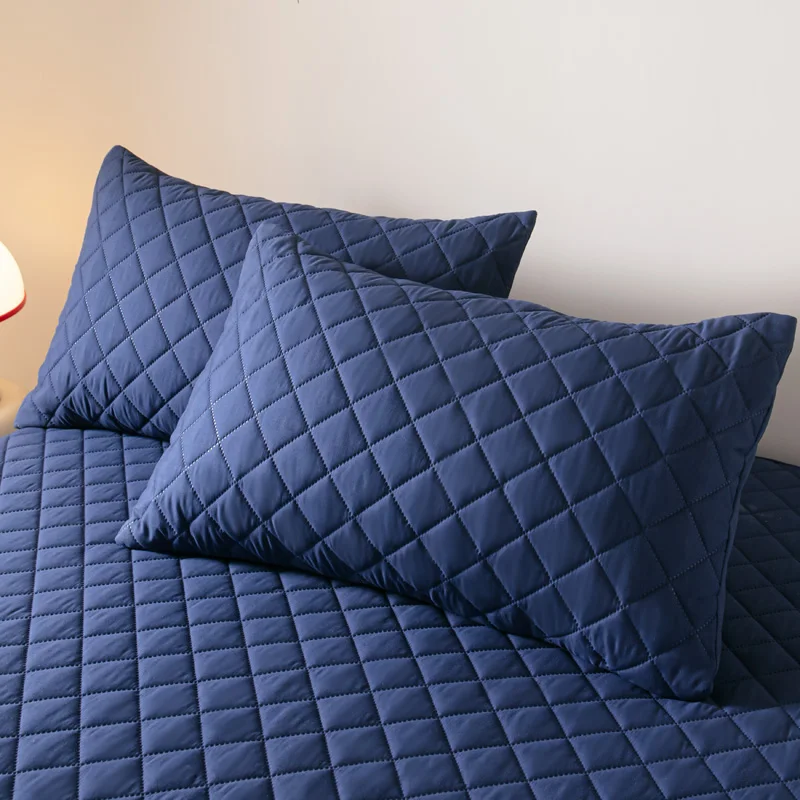 Waterproof pillowcase, dirty and dustproof pillow case, small square pattern, no pillow core and fitted sheet.