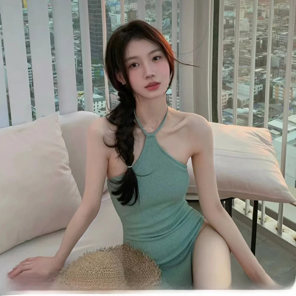 

Retro Korean Sle Ins Sexy Bal Swimsuit Women's Summer Slimming White Enhancing Hot Spring Ne Hanging Swimsuit