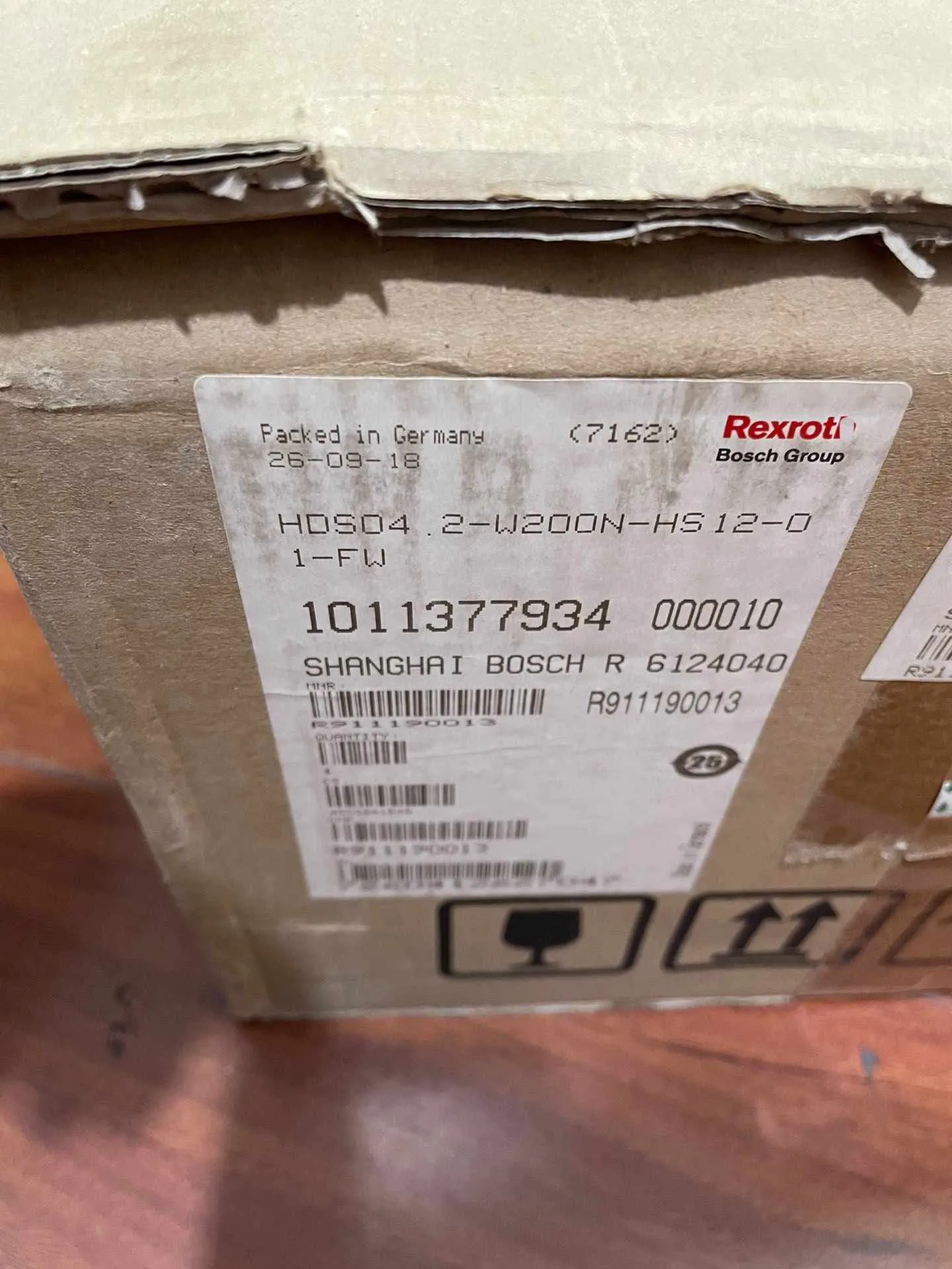 HDS04.2-W200N-HS12-01-FW レックスロス用サーボドライブ