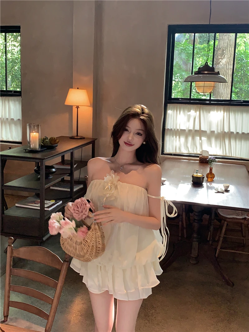 

Summer Fashion Set Women's One-Shoulder Flower Print Bustier Dress Casual Short Sleeve Two-Piece Suit Soft Leisure Shorts