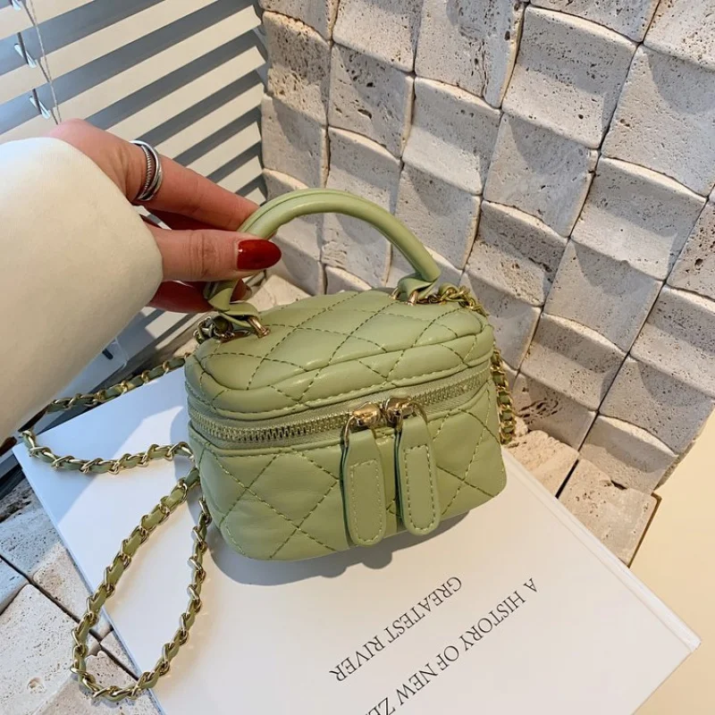 

Luxury Classic Tote Bag For Women In Minimalist Paris Style With Solid Color And Best Superstar Design