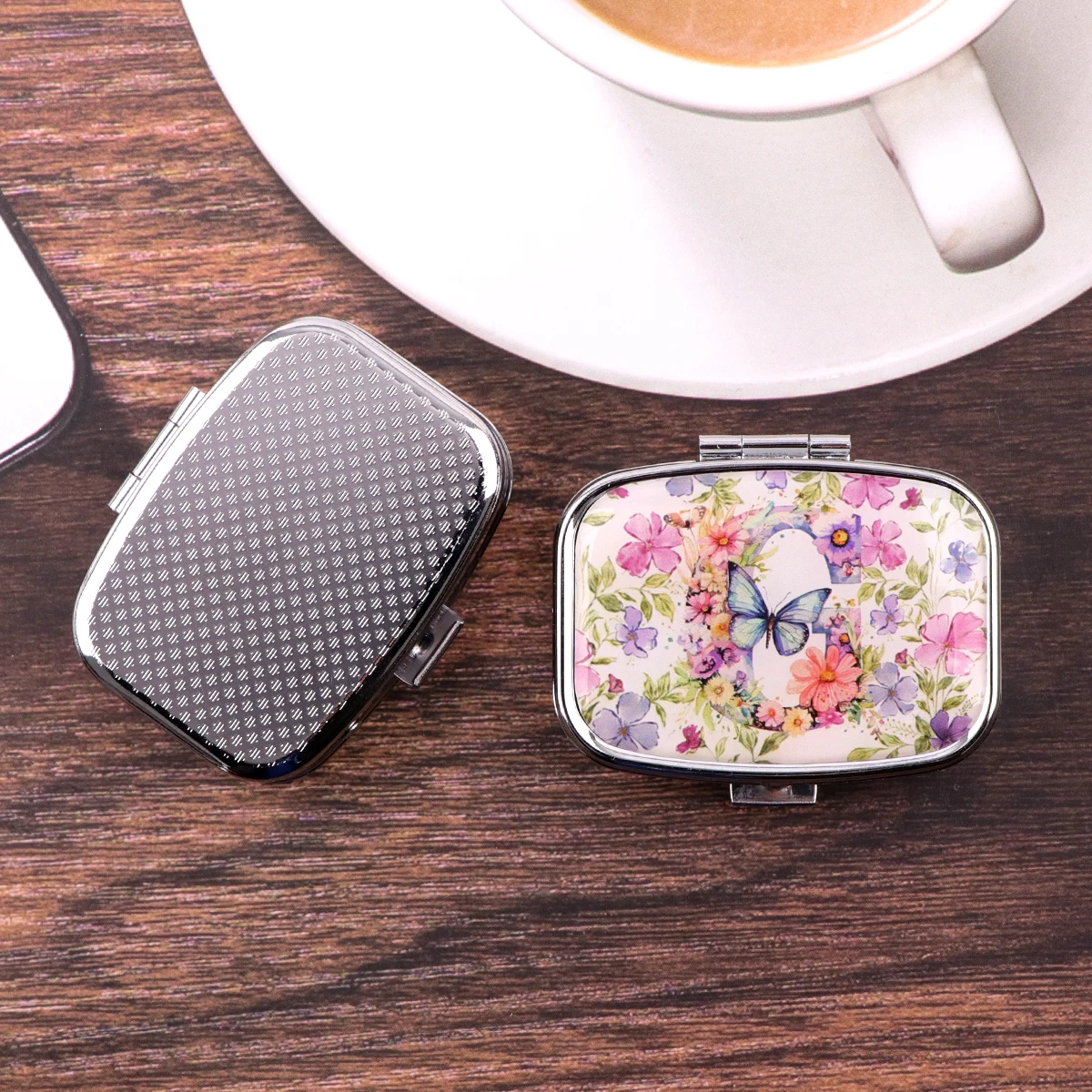English Letter Pill Boxes Flowers Sealed Subpackage Case Portable Travel Jewelry Box Mini Organizer Storage Medicine Case - view 4
