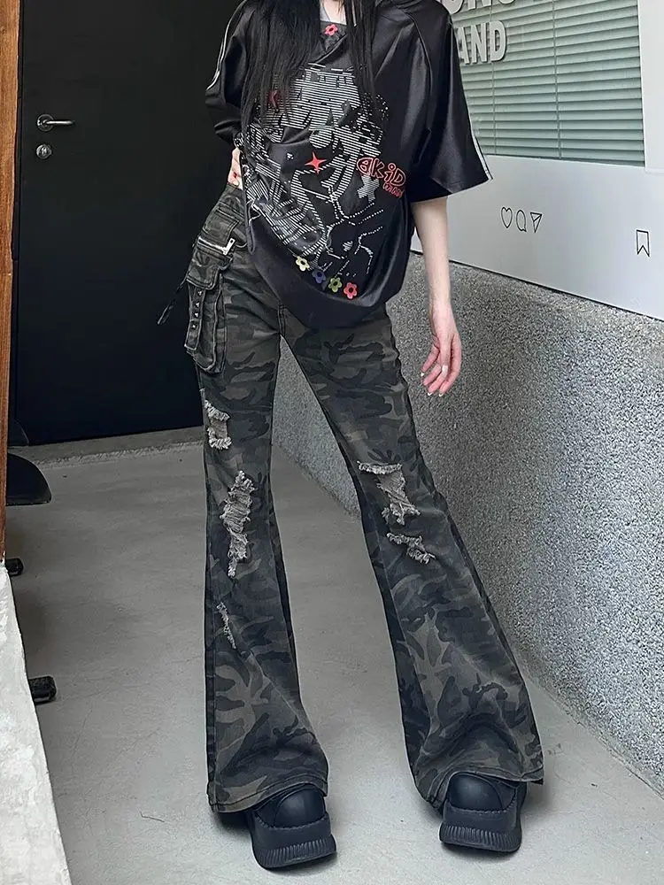 

2025 Autumn Women Vintage Camouflage Ripped Flare Jeans Low Rise Harajuku Denim Cargo Pants Bell Bottom Streetwear Y2k Trousers