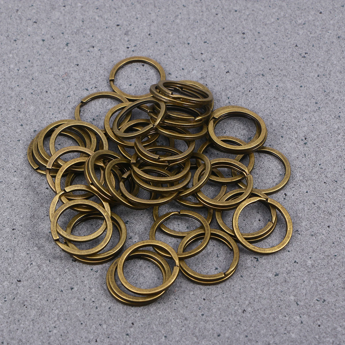 

100pcs Vintage Key Rings Metal Flat Keyrings Durable Smooth Surface Diy Jewelry Making Art Projects Retro Keychains For Home Car