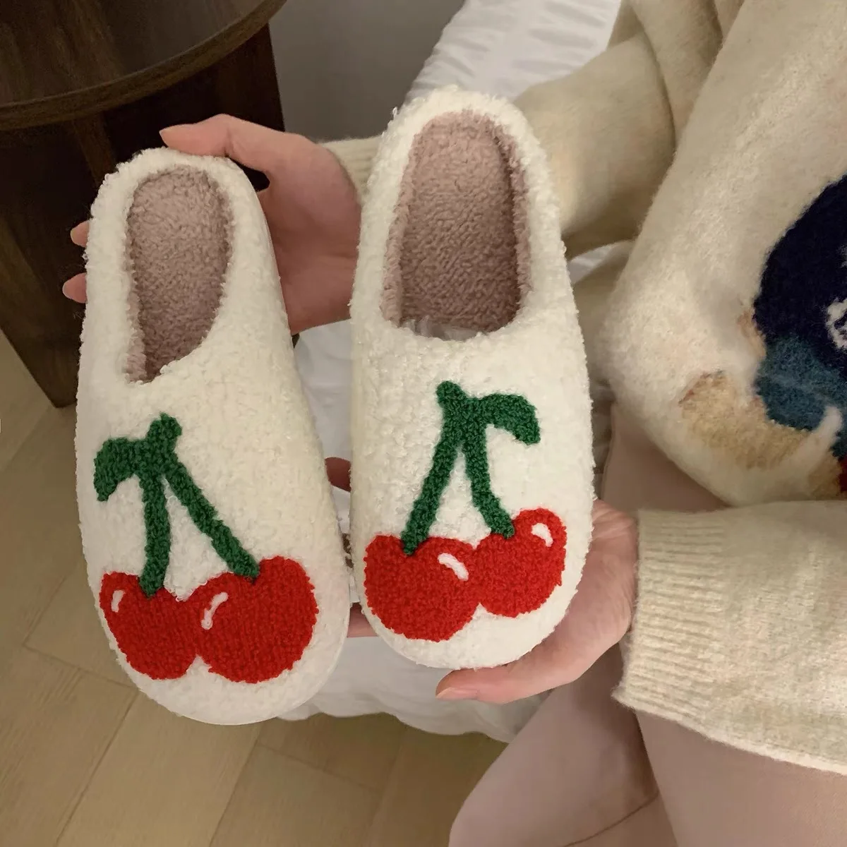 Winter Cherry Slippers Women Indoor Anti Slip Platform Plush Slippers Female's Comfortable Home Cotton Shoes New Year's Gift