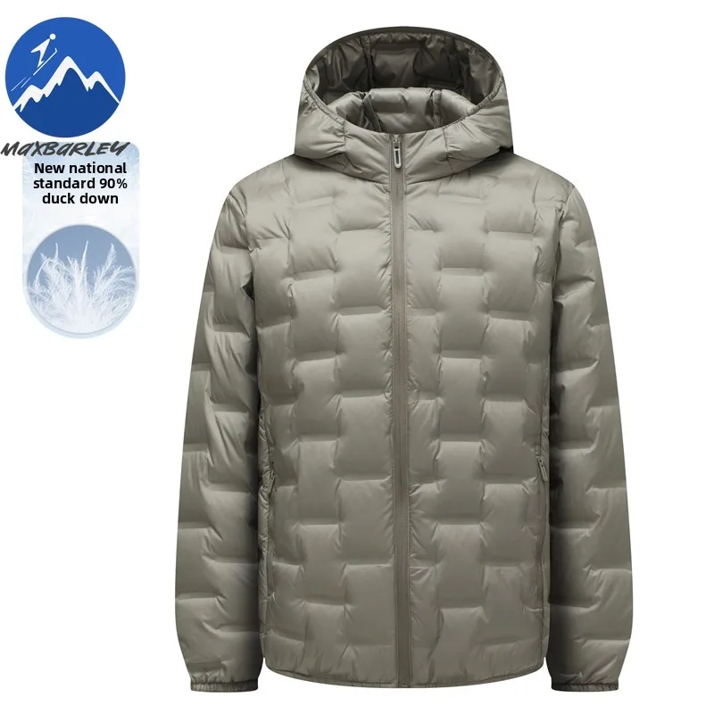 سترة Maxbarley الفاخرة للرجال قصيرة بغطاء للرأس للسفر في الهواء الطلق سترات دافئة خفيفة للغاية على الطراز الحضري معطف شتوي دافئ مريح