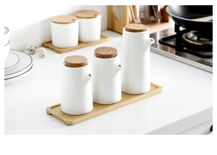 

1SET Kitchen Ceramic White Gravy Boats Oil Pot Vinegar Soy Sauce Bottle Pepper Seasoning Bottle Seasoning Jar Bamboo OK 0888