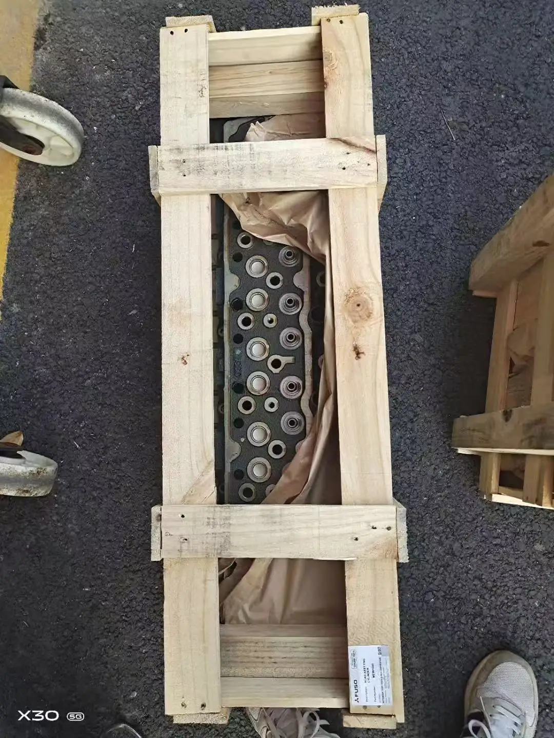 Kato crane 6D16 cylinder head, original Japanese factory