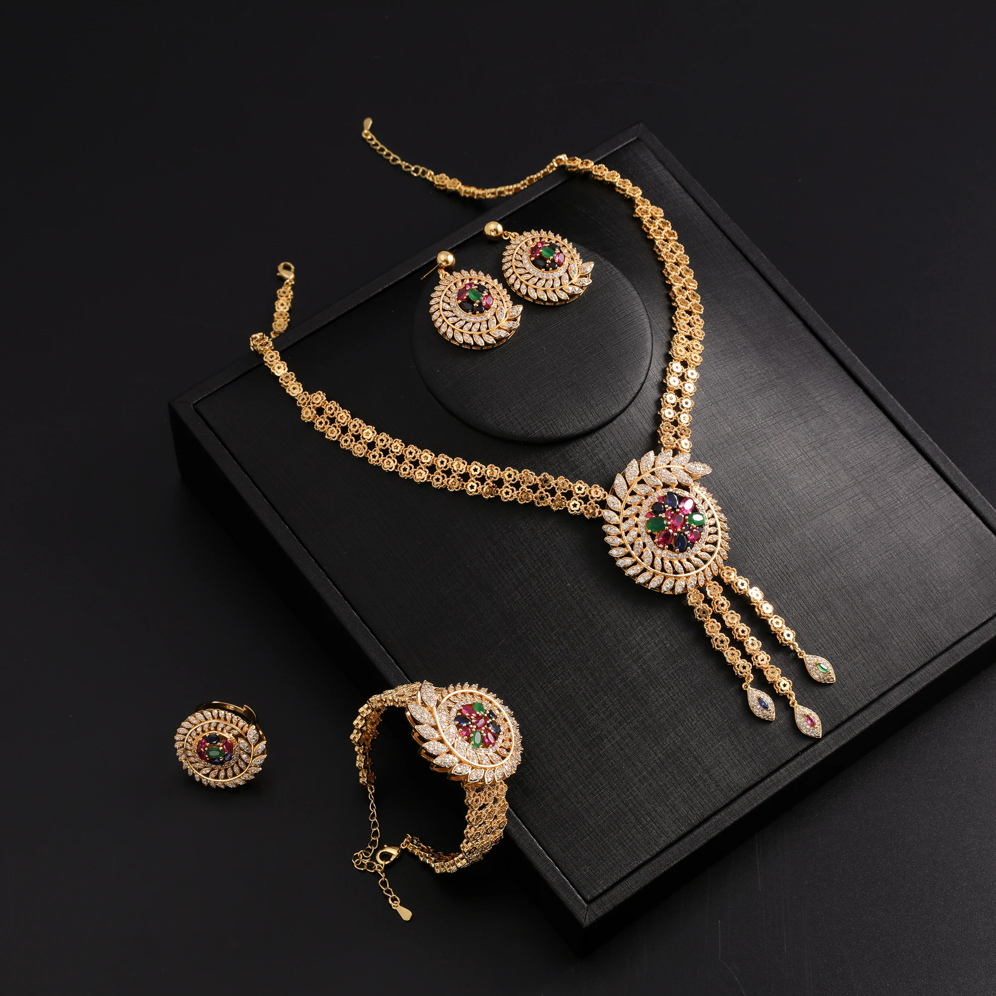 PLATING GOLDEN JEWELRY SETfor   parties  jewellery  Necklace  Earrings  Rings  Bracelets  wnecklaces on offer woman  Jewelry set