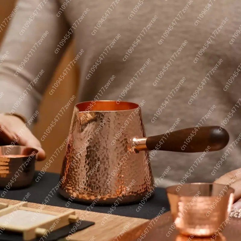 Solid Copper Measuring Cup with Thickened Tea Divider – Heat-resistant Kung Fu Tea Set Accessories
