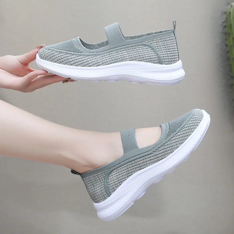 Sepatu wanita musim panas fashion mesh bernapas sepatu kasual berjalan anti-selip tebal bersol sepatu datar Le Fu sepatu