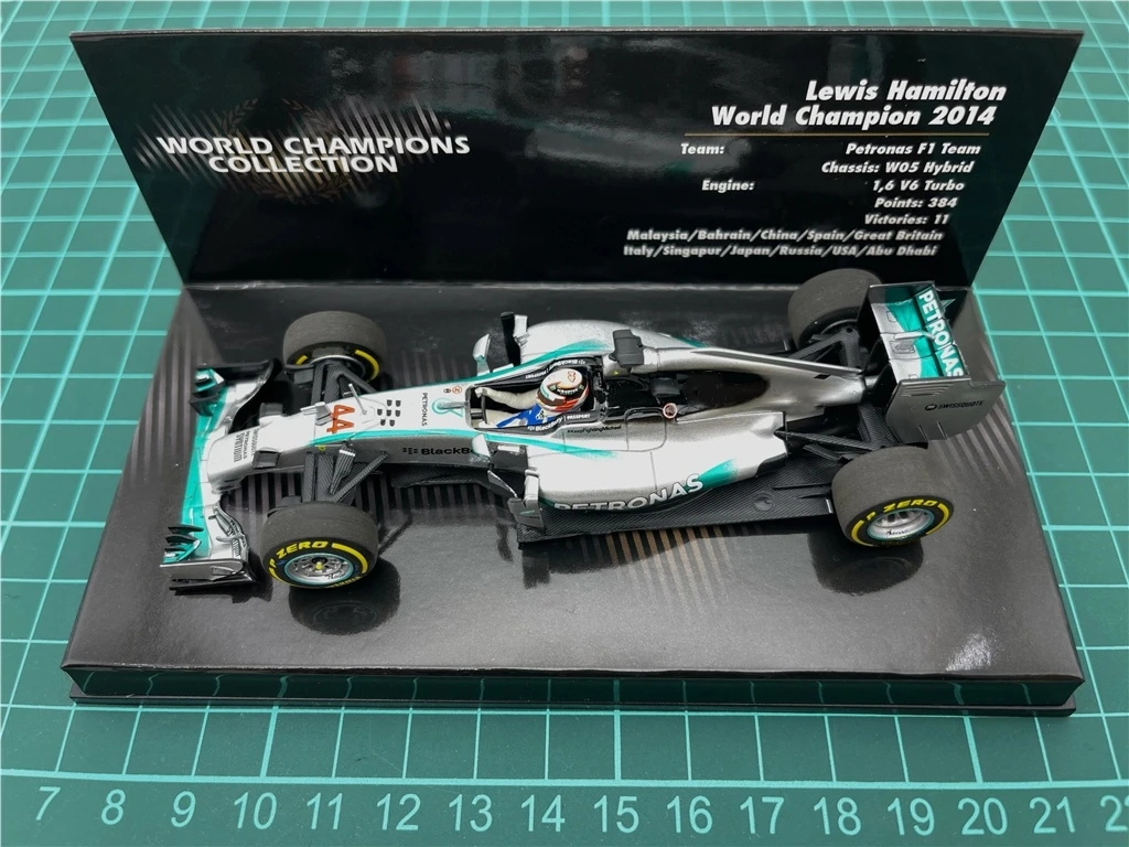 

Minichamps 1:43 F1 2014 W05 Hamilton Special Edition Simulation Limited Edition Resin Metal Static Car Model Toy Gift