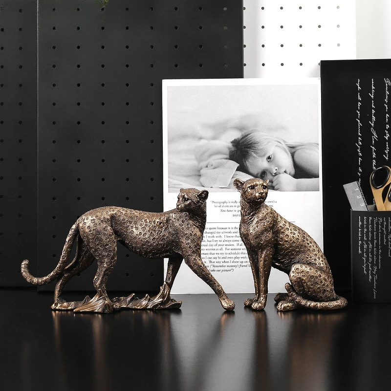 European Vintage Panther Statue Animal Figurine Leopard Jaguar Sculpture Home Living Room Office Decoration Gift view 3