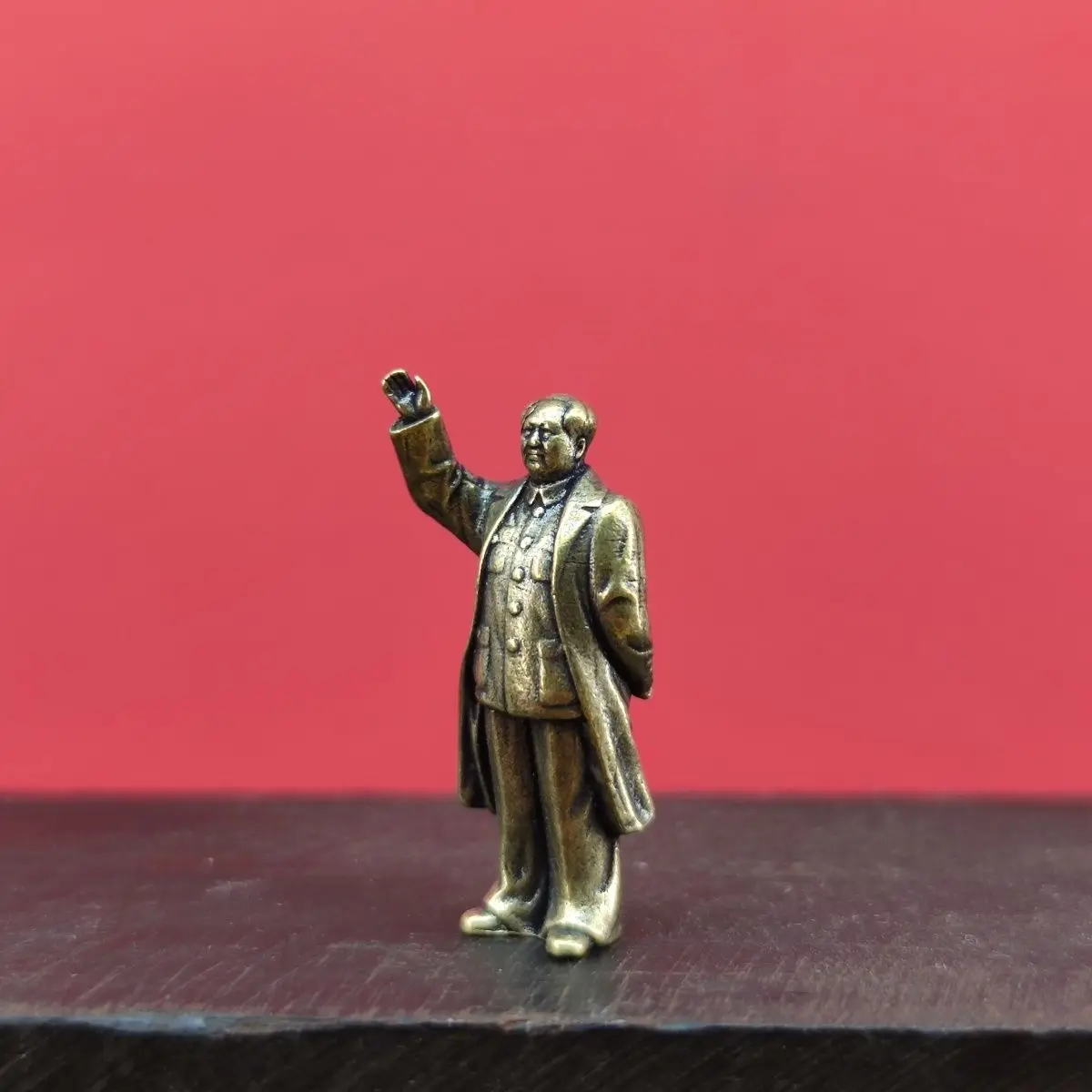 Bronze Eastern Red Statue, Chairman Mao Statue, Comrades Greeting, Handmade Desktop Head Portrait Figurines of Great Men