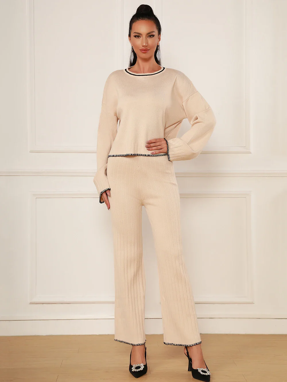 2025 ฤดูใบไม้ผลิสบายๆผู้หญิงถักกางเกงชุดคอยาวแขนยาวหลวมถักเสื้อ + กางเกงตรง 2 ชิ้นชุด