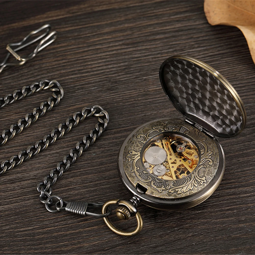 Vintage Luxury Mechanical Pocket Watch Men Xmas Gift Retro Hand-Winding Movement Roman Numerals Display Manual Pocket Timepiece