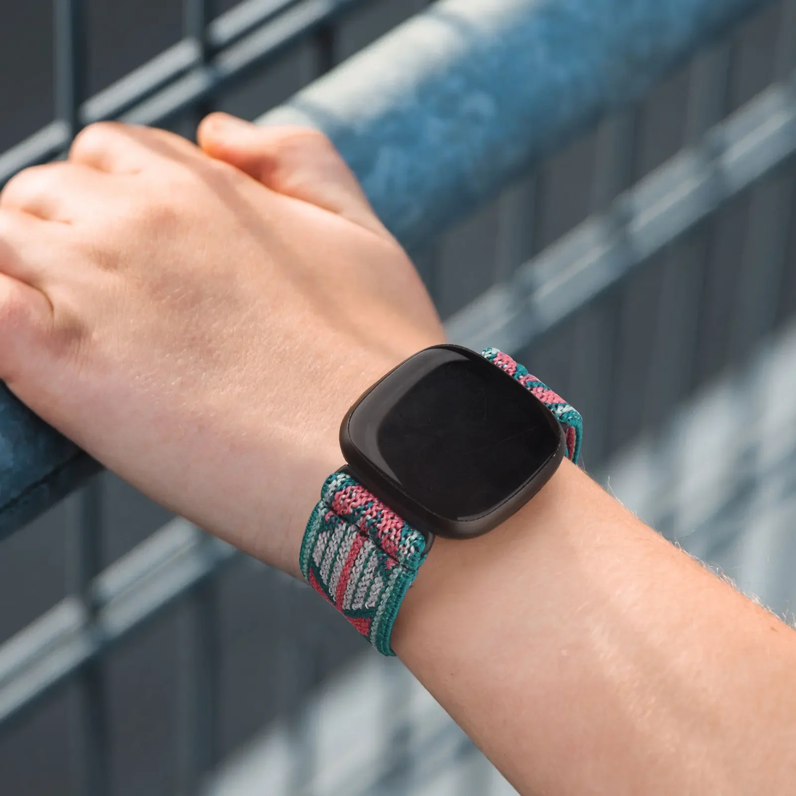 Tali Loop Tenun Elastis untuk Fitbit Versa 3 2 Versa Lite Gelang Jam Tangan Olahraga Nilon Dapat Disesuaikan untuk Fitbit Sense Band