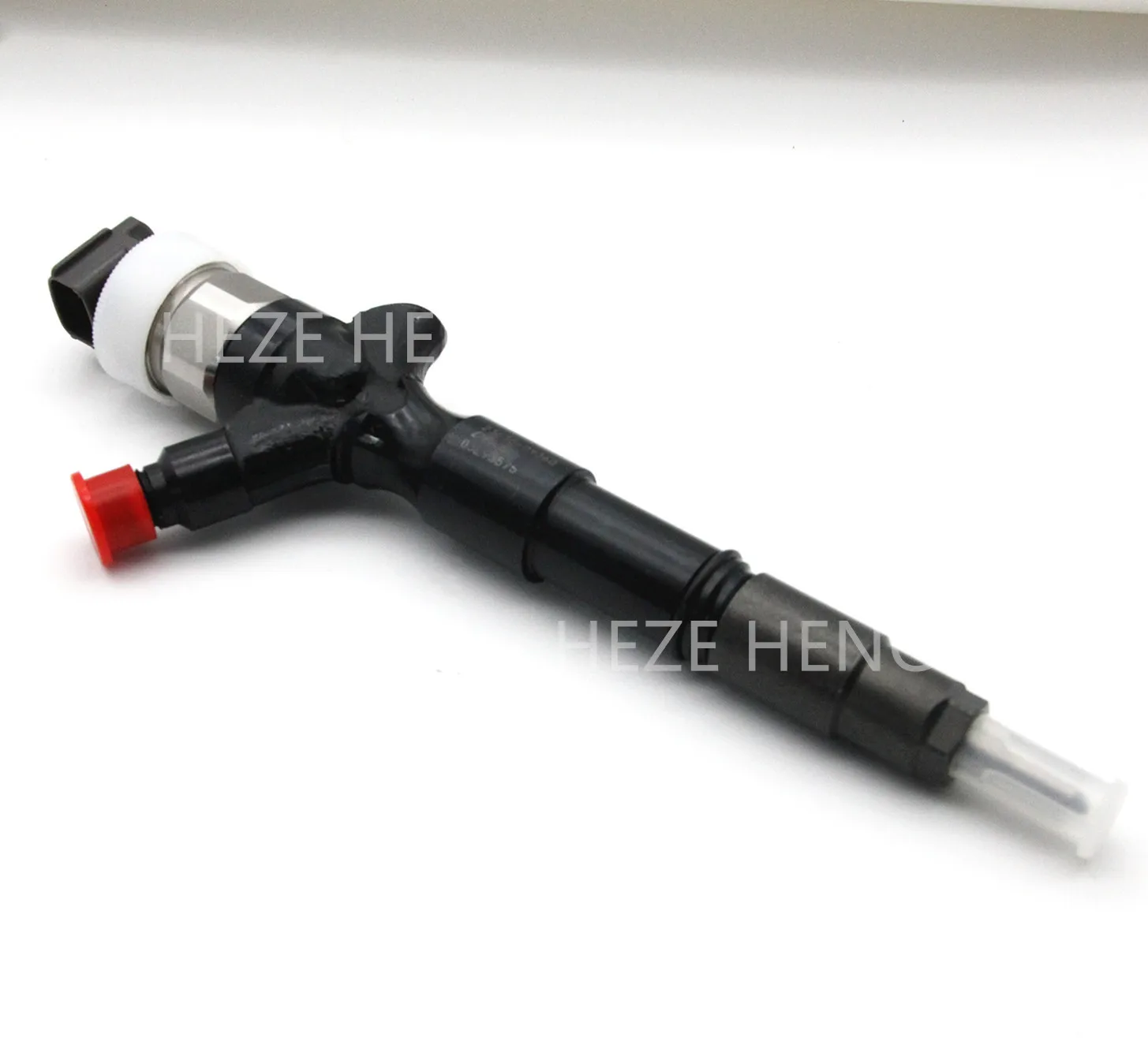 Heze Hengtai Conmmon Rail Injector 23670-0L020 1kd 2kd Hilux 095000-8290